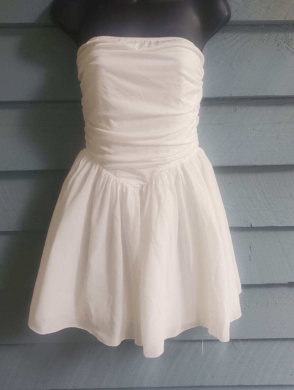 NWT Poeselle Strapless White Mini Dress
